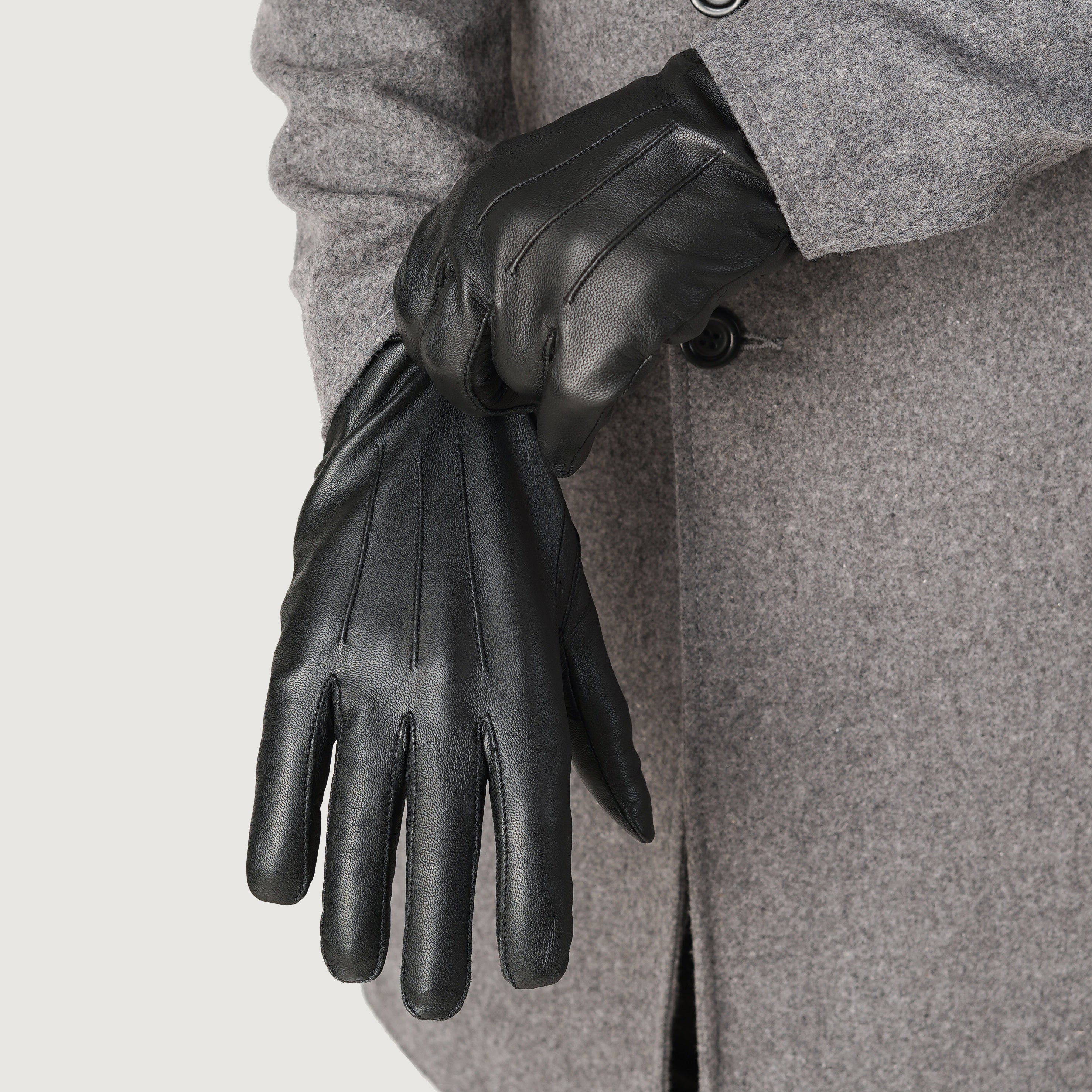 black leather dress gloves men Treviso - Men's Gloves in Black, Hand Sewn